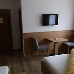 Gaestehaus Braunegger 게스트하우스